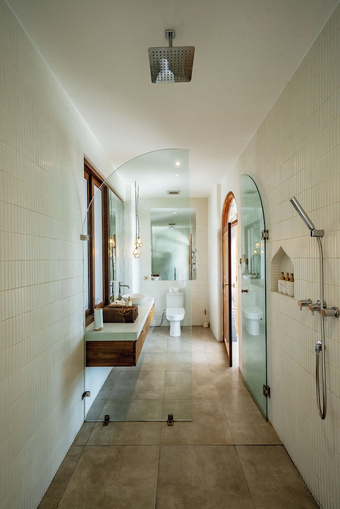 La Concha Villa and Studio Bingin