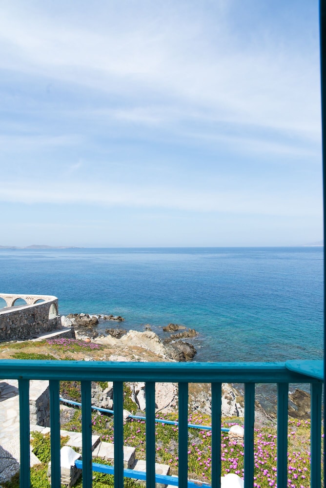 Cavo Delos