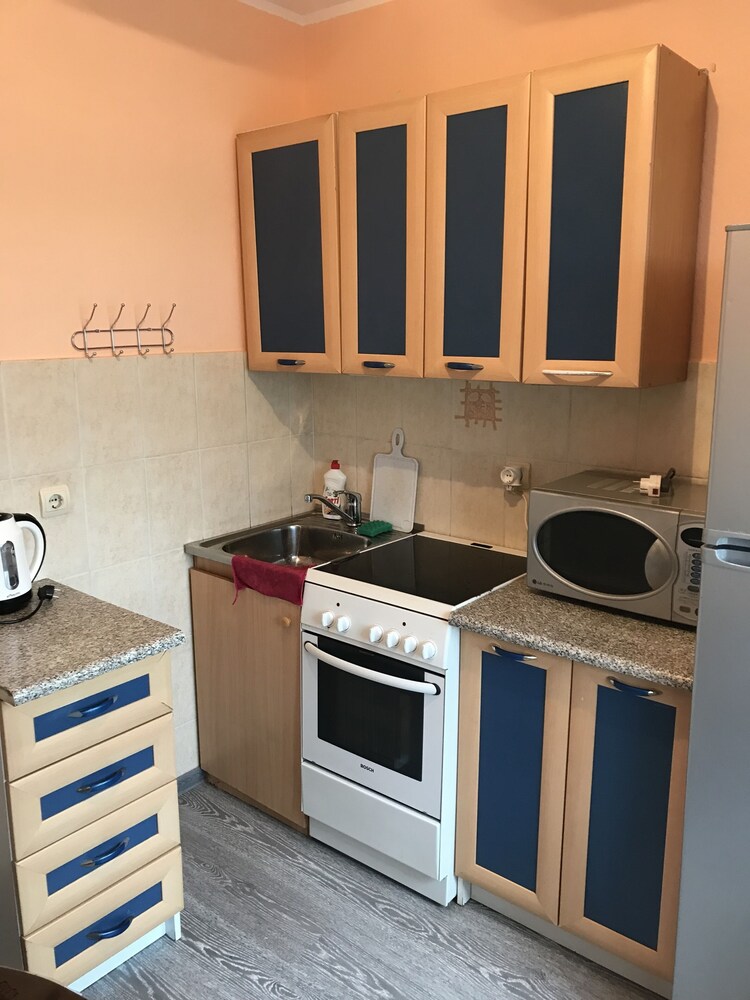 Apartment on Lenin sq. 6 view 4