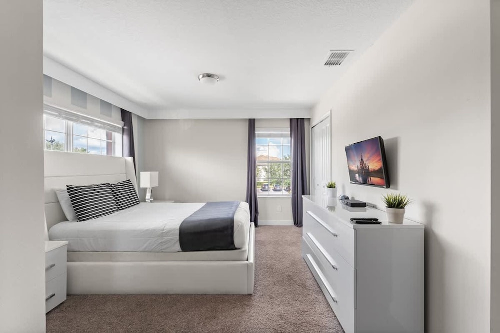 5BR Private Pool Plus Themed Bedrooms Sl4800