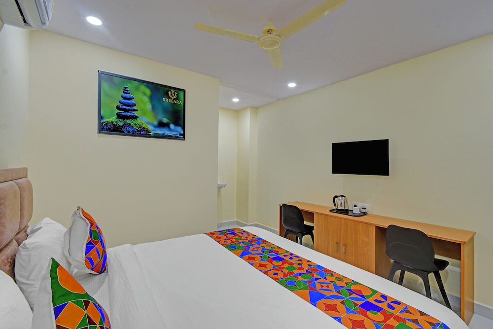 Fabhotel Srikara Grand Luxury Rooms