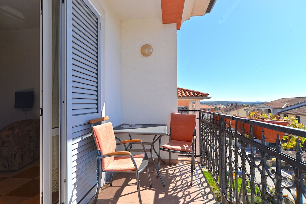 Apartments 2224