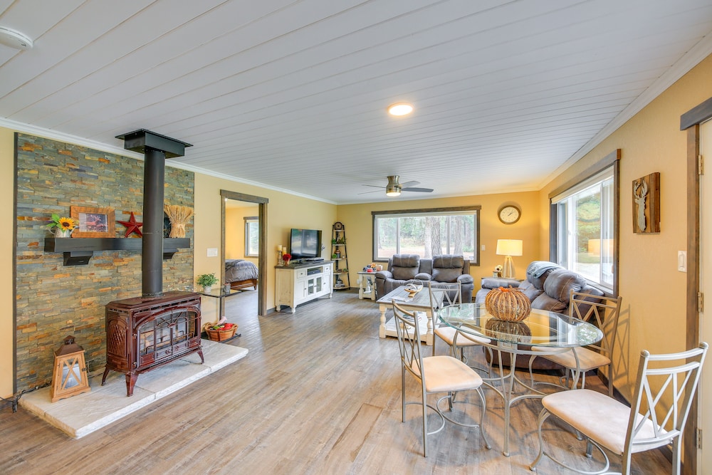 Scenic Priest Lake Vacation Rental: Deck  Views! - Property Image 38