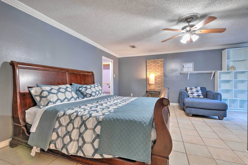 Ocean Springs Family Home < 1 Mi to Beach view 2