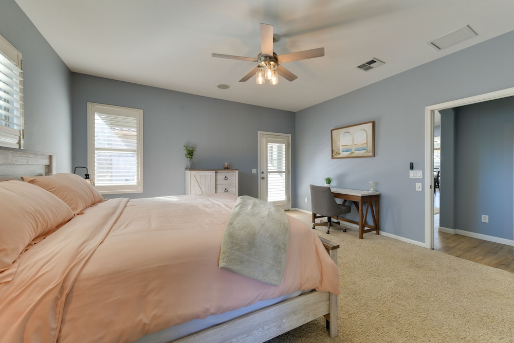 Charming Gilbert Home w/ Patio  Putting Green! - Property Image 23