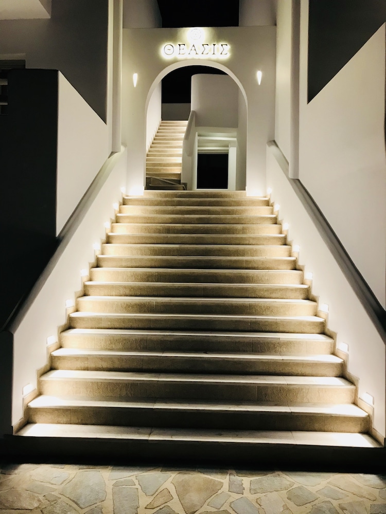 Theasis Luxury Suites