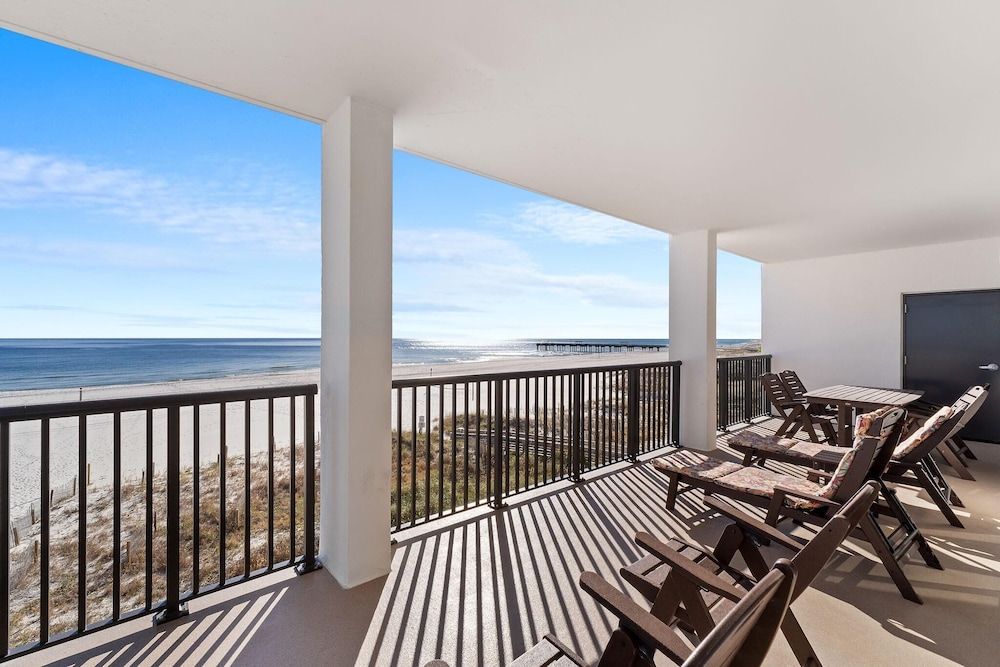 The Palms West 311