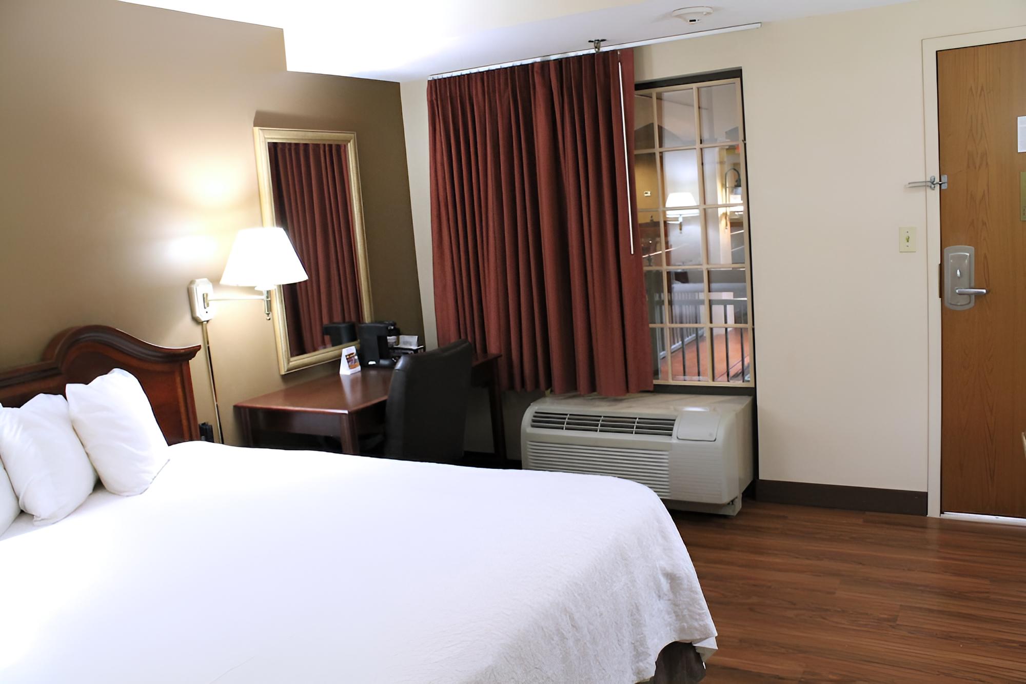 Cape Girardeau Vacations - Auburn Place Hotel And Suites - Property Image 5