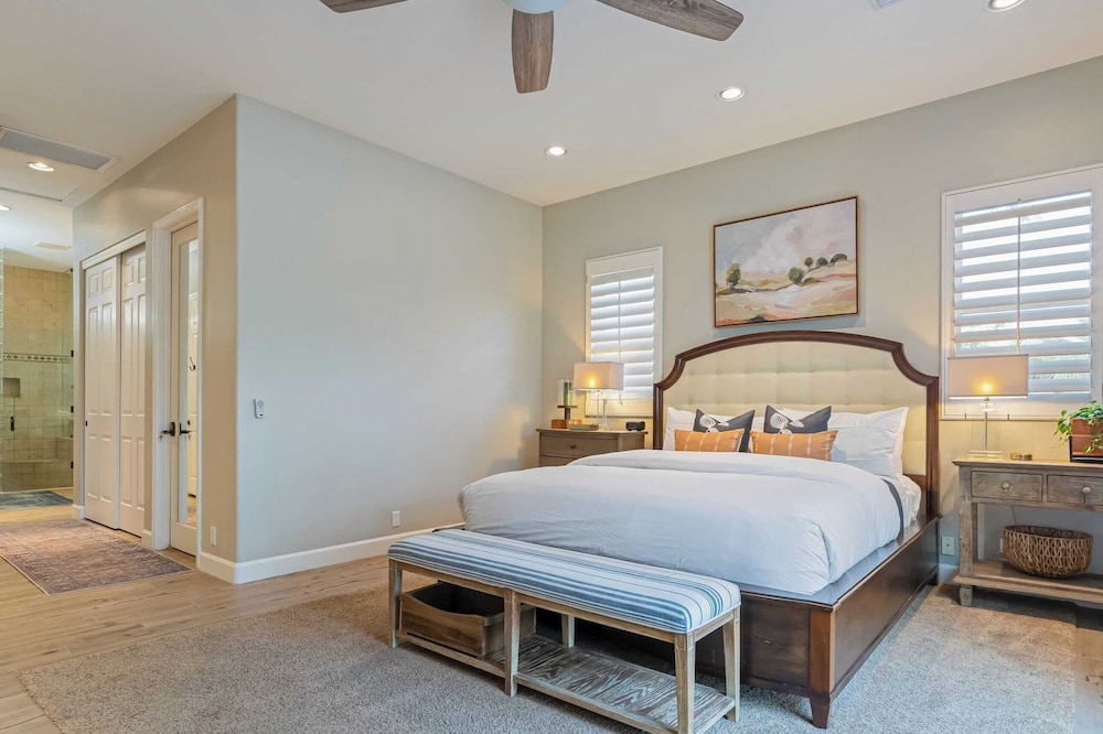 41 Palms Estate by Avantstay Indoor Pickleball, Pool, Hot Tub, Outdoor Kitchen