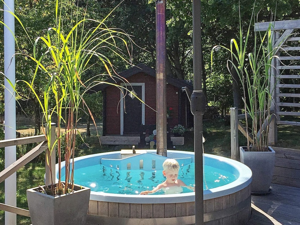 8 Person Holiday Home in Vackelsang view 2