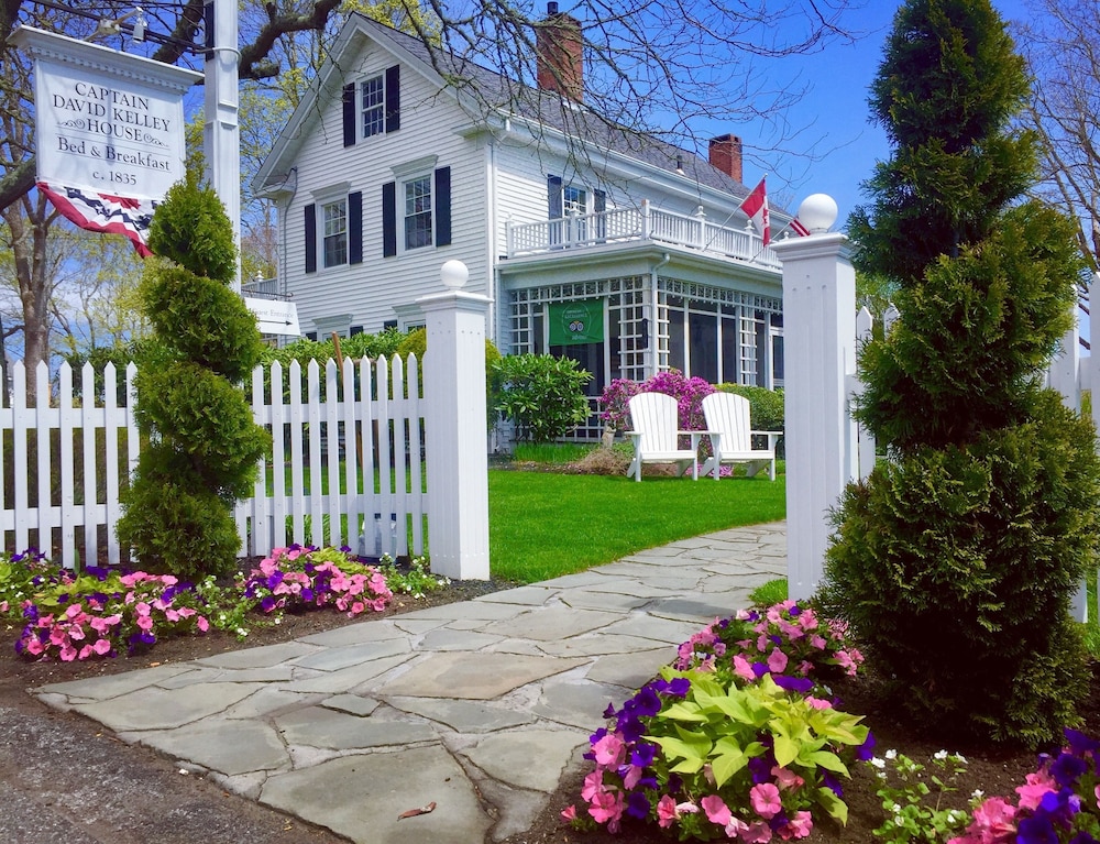 Captain David Kelley House Bed & Breakfast