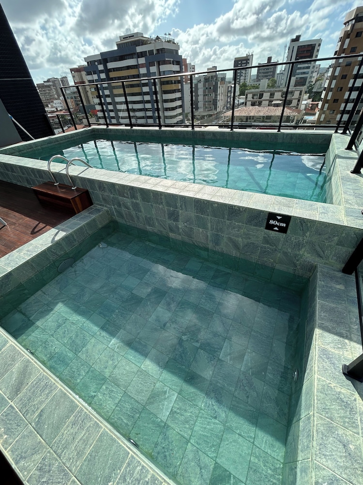 Melhores Flats - Luxuoso beira-mar