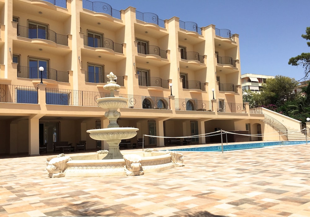 Hotel Riviera Palace
