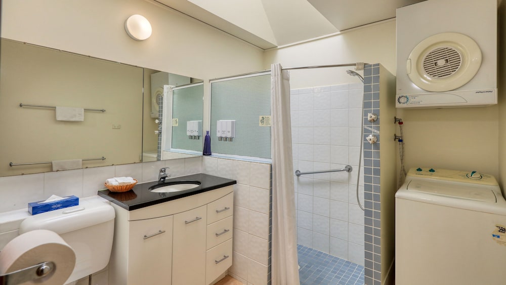 Executive Hideaway Motel