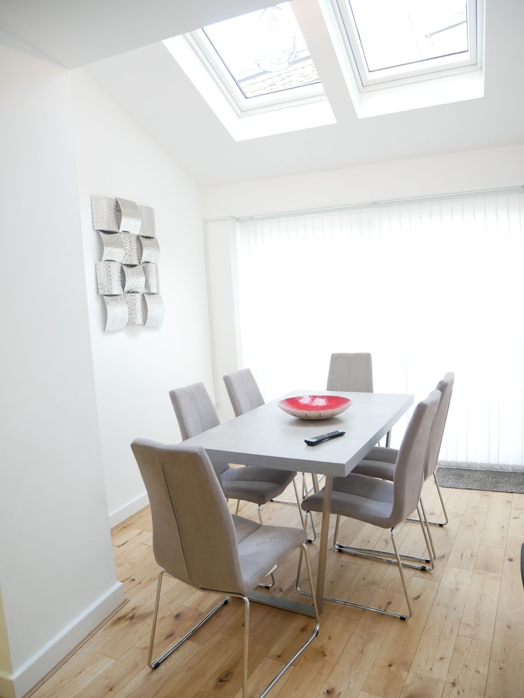 Lower Gill Gardens Penthouse