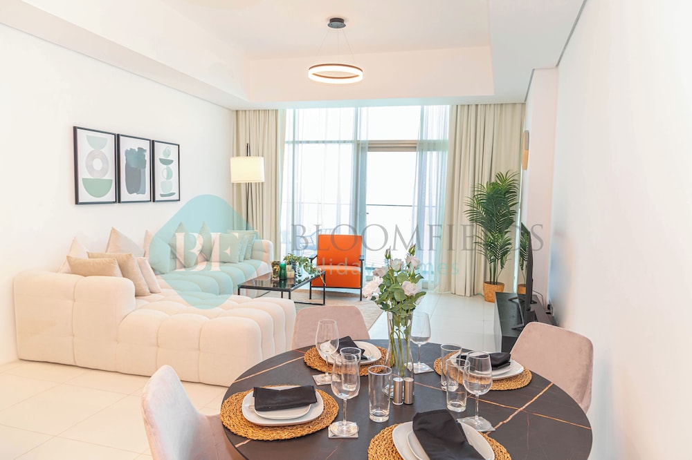 Bloomfields Modern 1BR in Thalassa