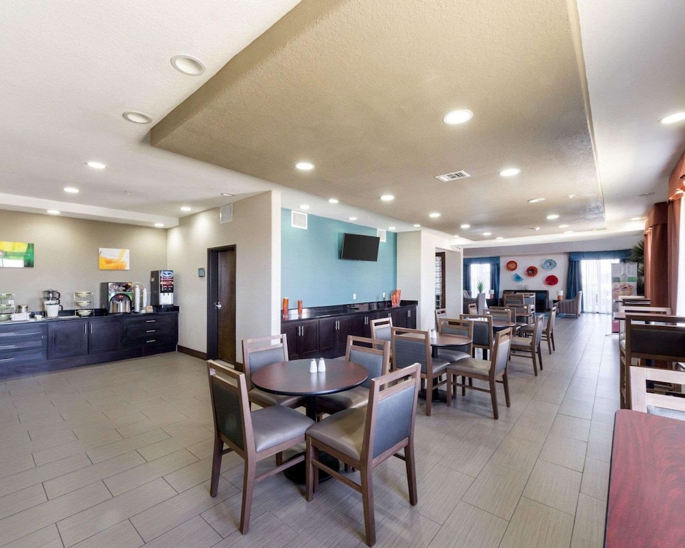 Garner Hotel Victoria - East by IHG