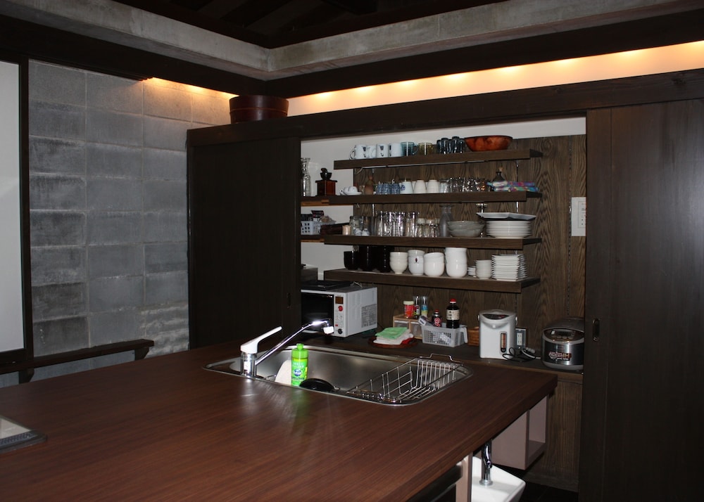 Kogen no Bessou Irohanihohetou