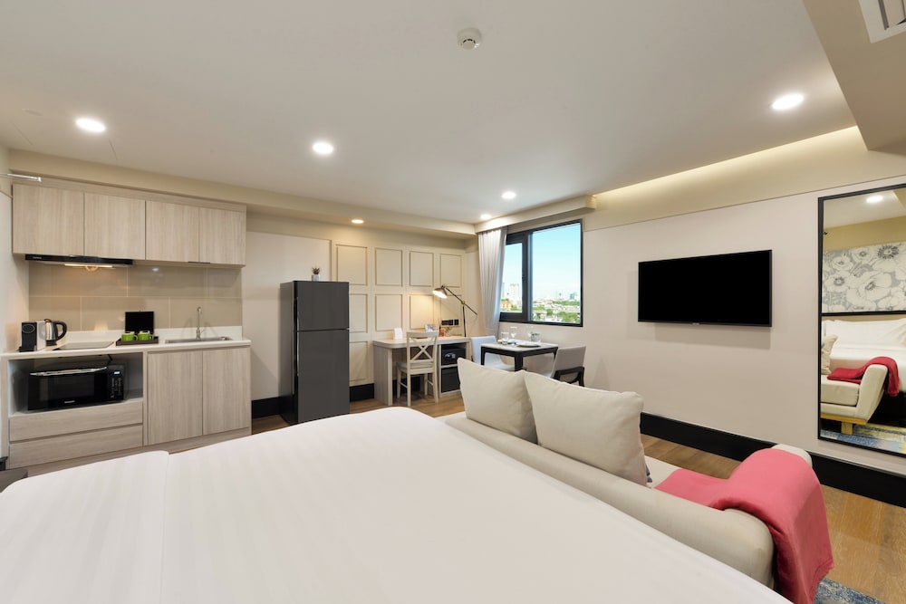 Oakwood Hotel & Residence Bangkok