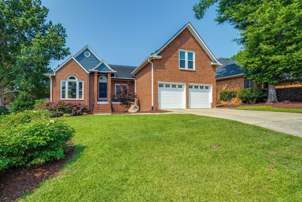 4 Mi to Lake Murray: Pet-friendly Home w/ Pool!