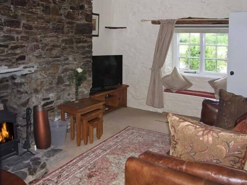 Yelverton Vacations - Tuckermarsh Quay River Cottage 2 - Property Image 16