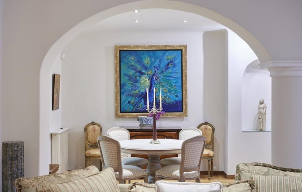 Luxury 4 Bdrm Villa With Pvt Pool on the Beach photo 2