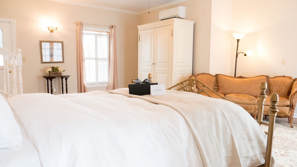 The Manor at Airmont view 5