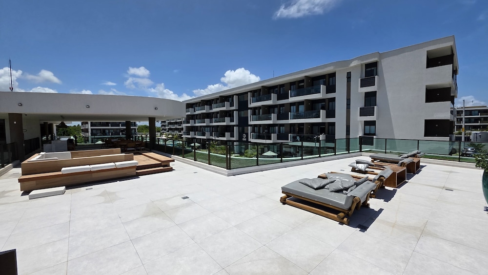 Makia Beach Muro Alto 220B by La Playa