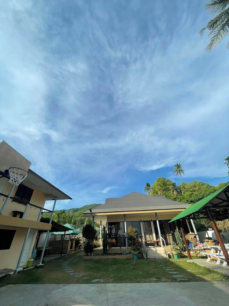 Jovillena Beach Resort Lobo Batangas, photo 12