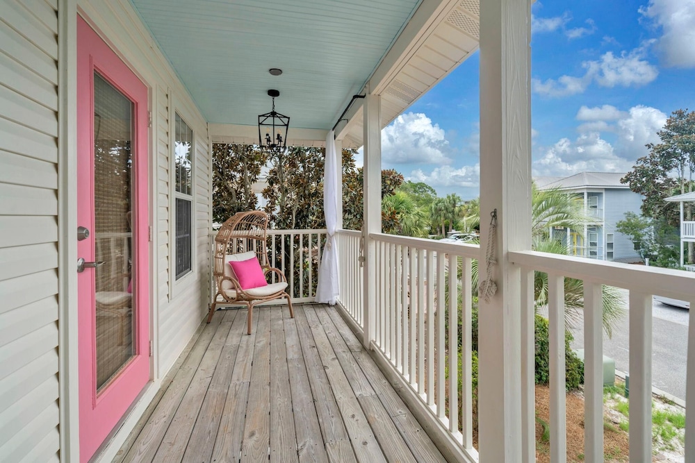 Milo's Beach Cottage
