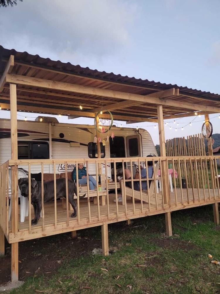 CAMPER HOUSE COL