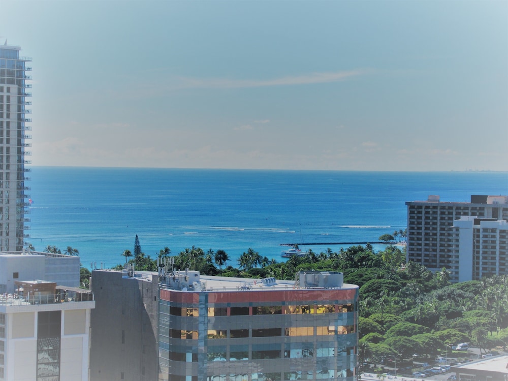 Royal Hawaiian Hospitality