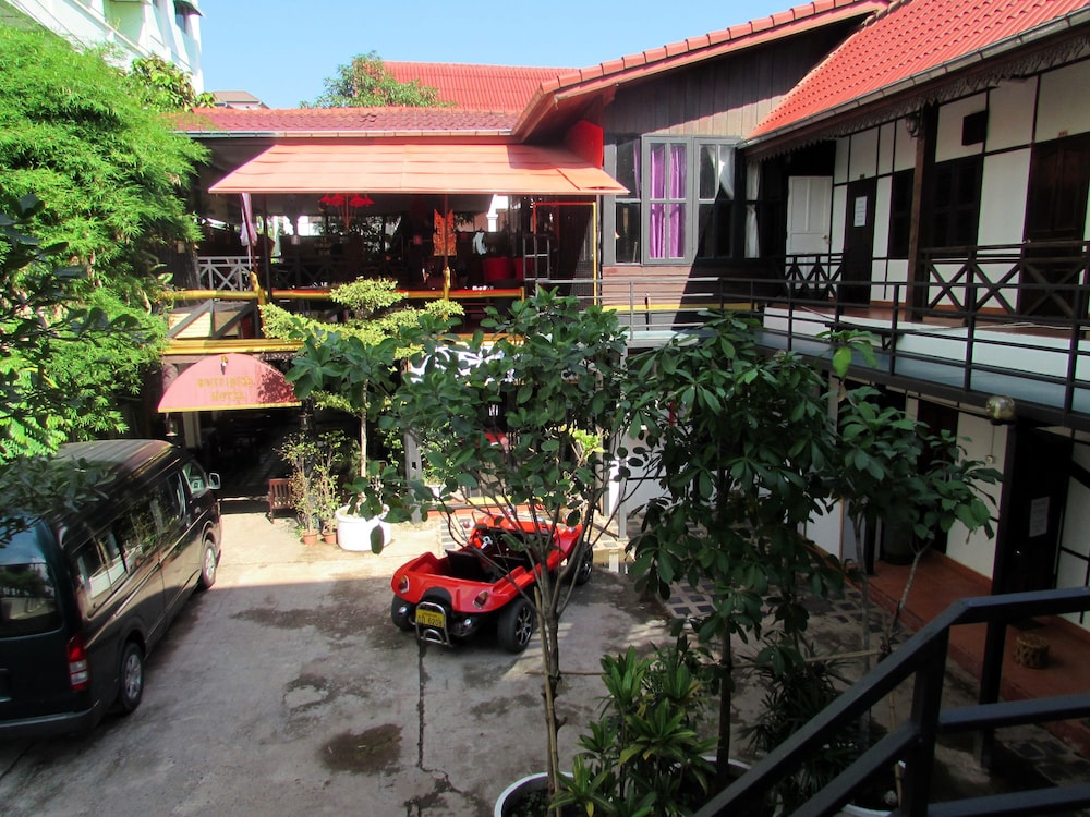 Nalinthone Guesthouse