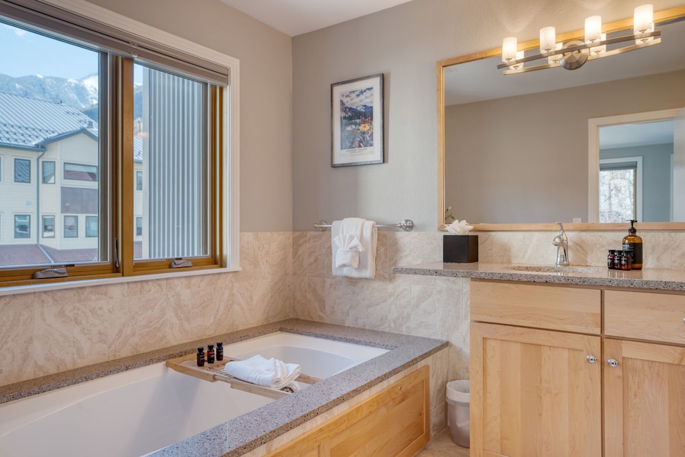 Lulu City 5B by Avantstay Across From Lift 7 10-minute Walk to Downtown