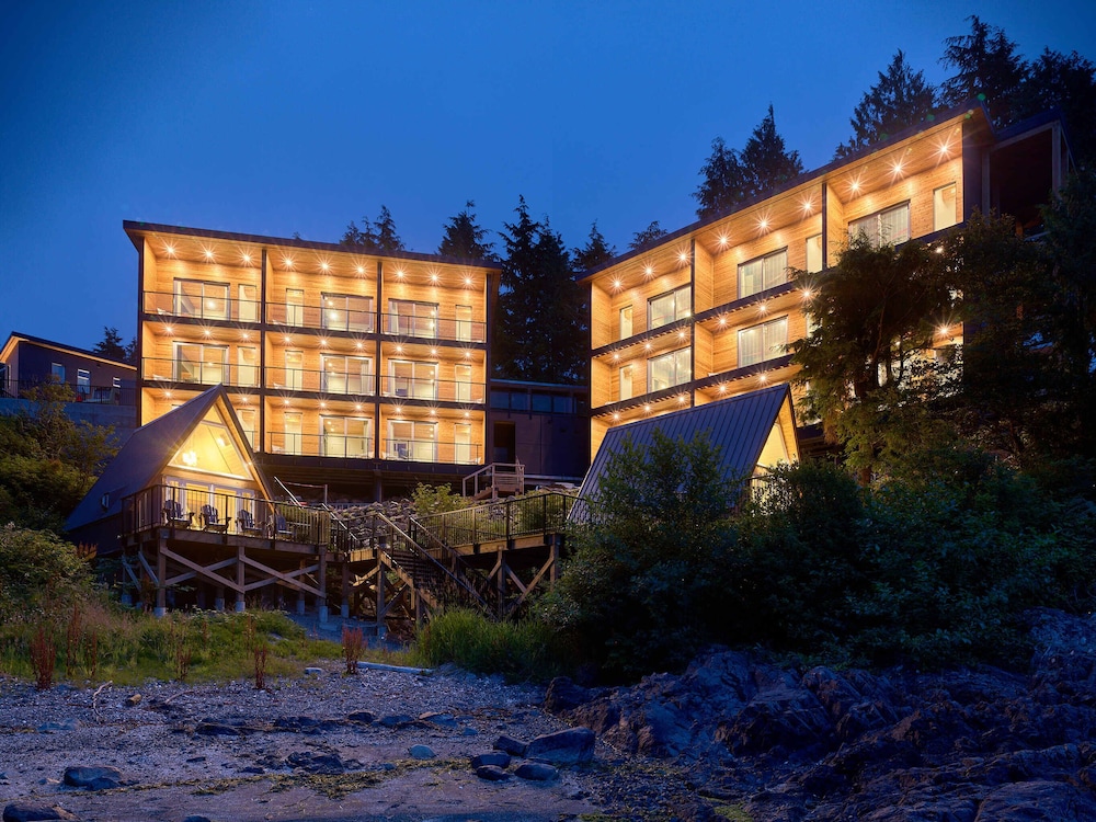 Tofino Vacations - Duffin Cove Oceanfront Lodging - Property Image 1