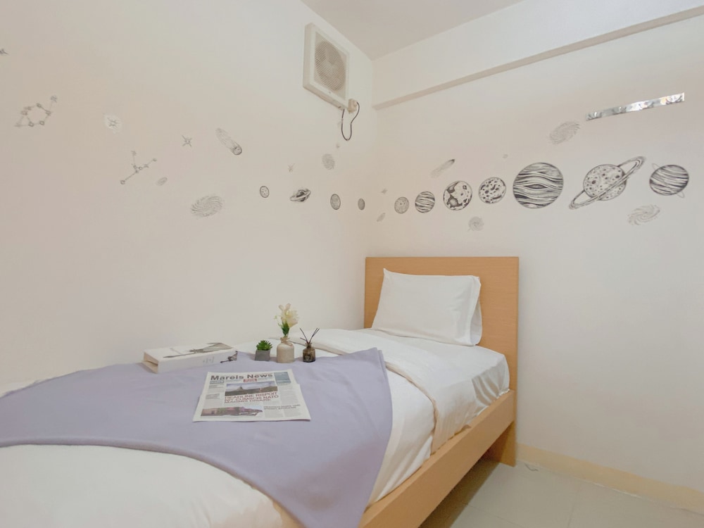 Comfy And Restfull 2Br Near Mall At Bassura City Apartment