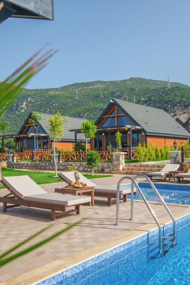 Kaş Konak Bungalows