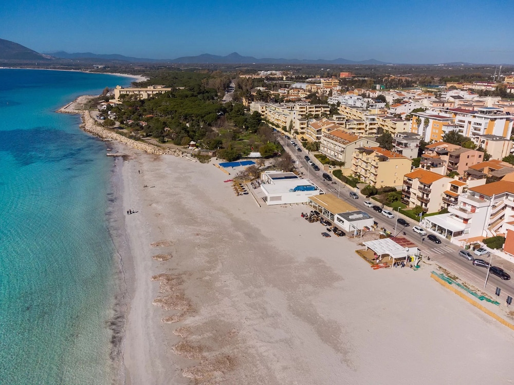 New Flat for 6 Guests Near Alghero Beach