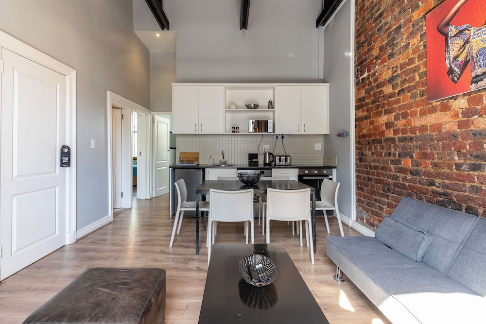 Long Street Self Catering Apartments