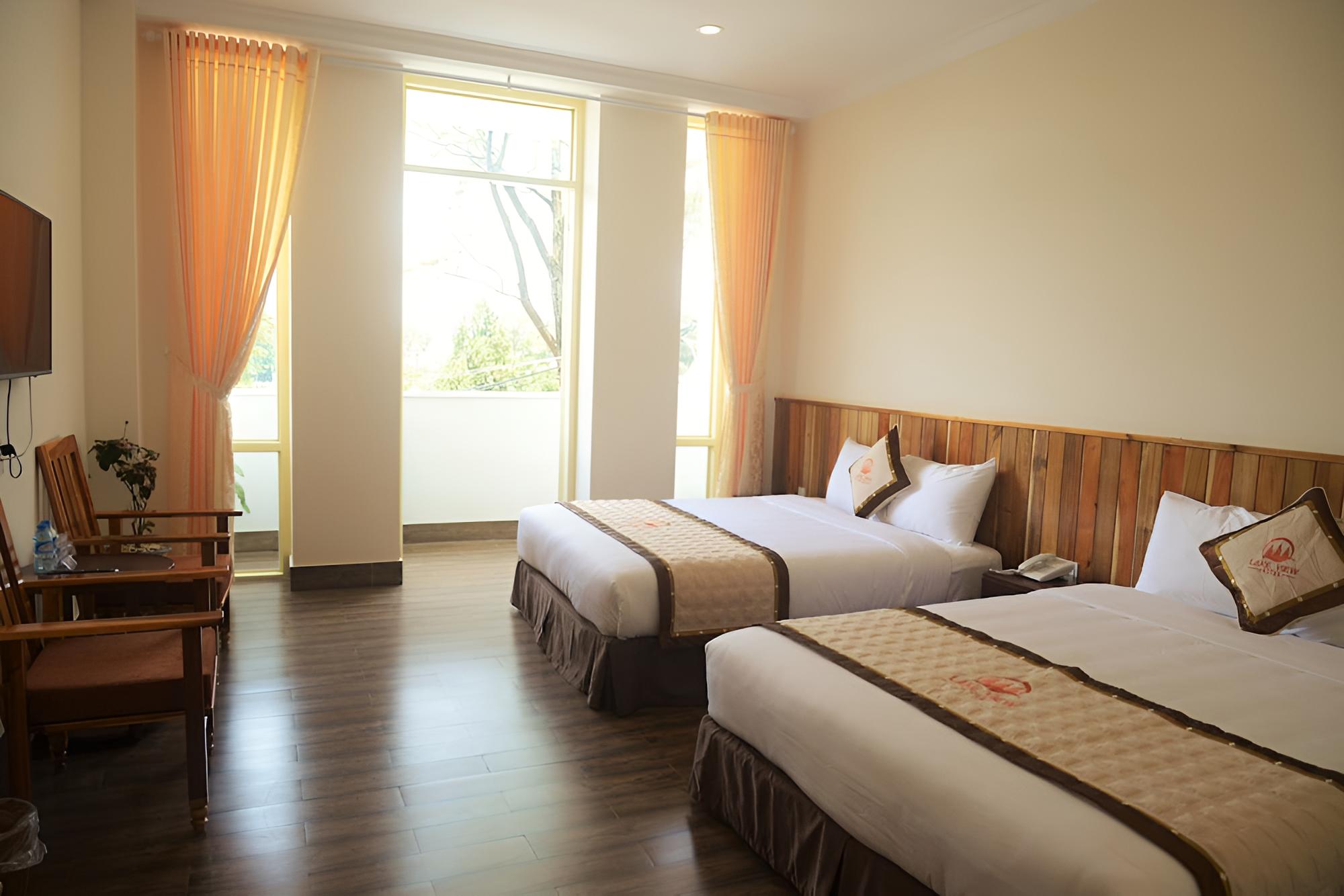 Lake View Hotel
