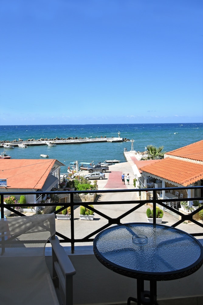 Castello Apartments