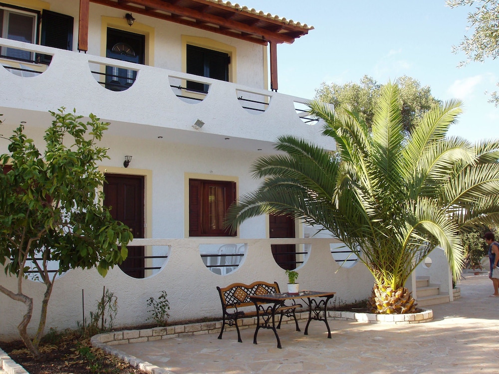 Olympia Paxos Apartment