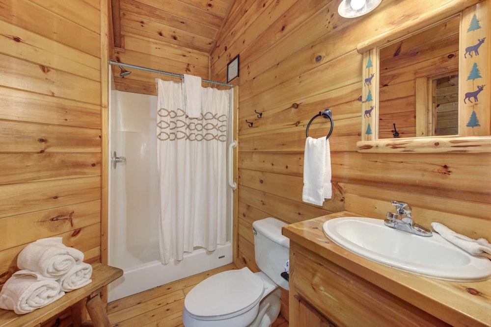 Hidden Haven Log Cabin w/ Private Hot Tub view 2