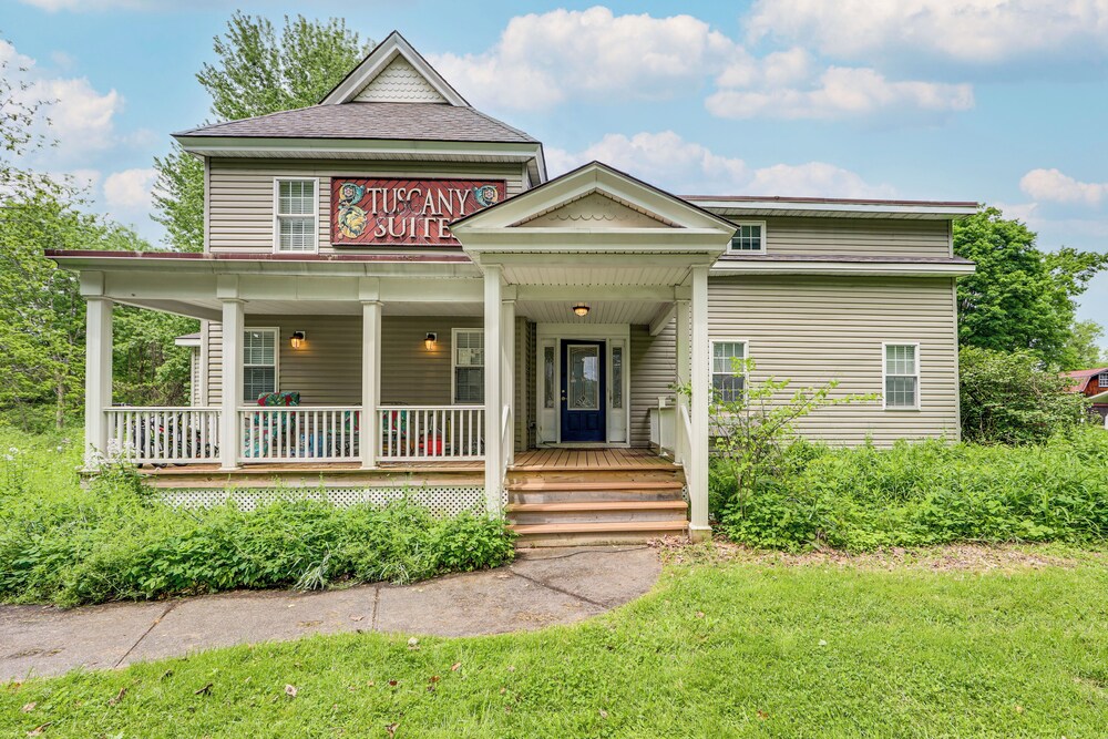11 Mi to Oneida Lake: Spacious Apt in Verona!
