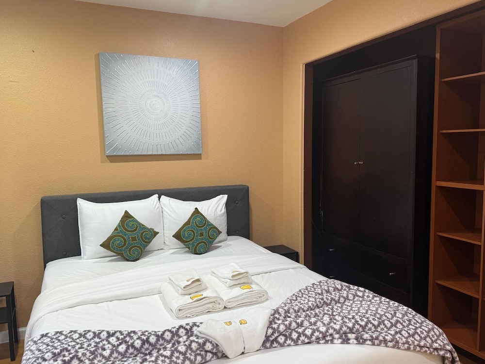 Large and Cozy Home 2BD 2BA Near SF