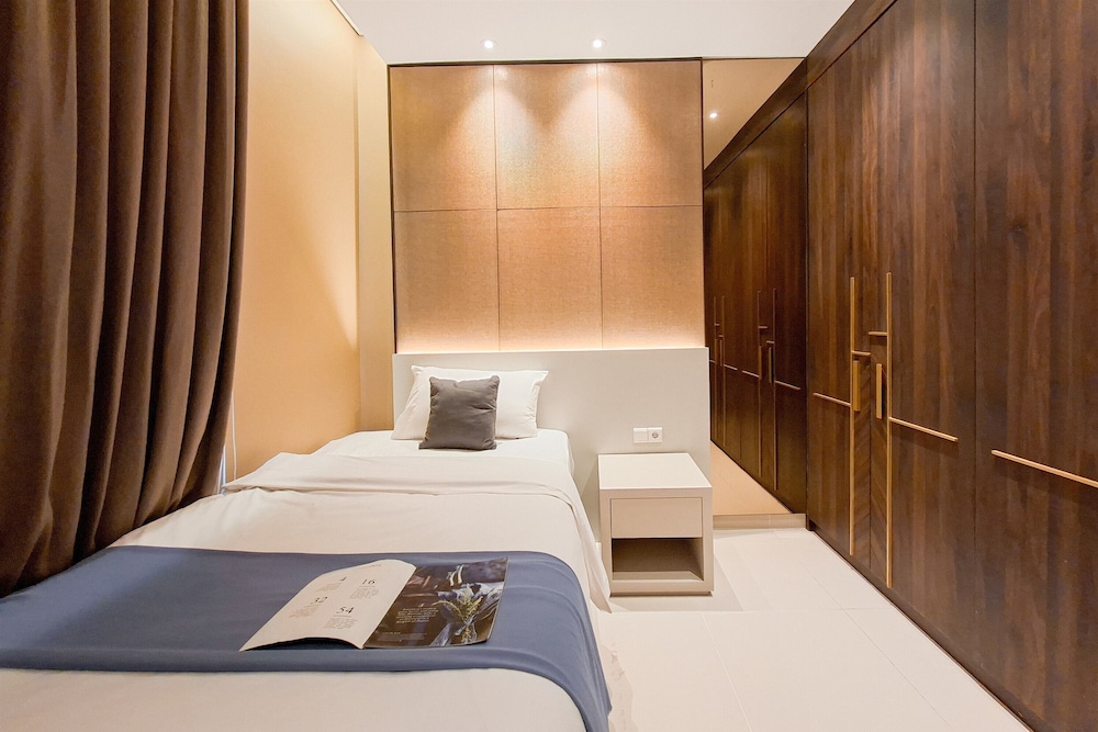 Cozy Living 2Br At Ciputra International Apartment