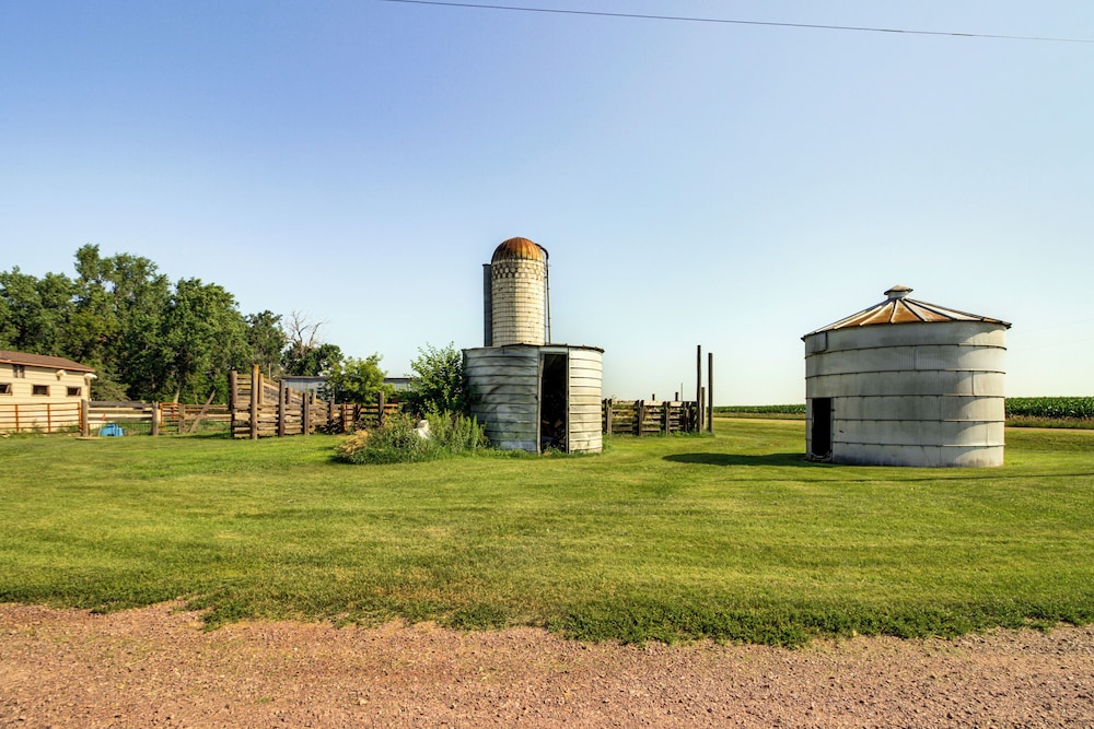 Pioneer-era Retreat in Sanborn w/ Museum Access