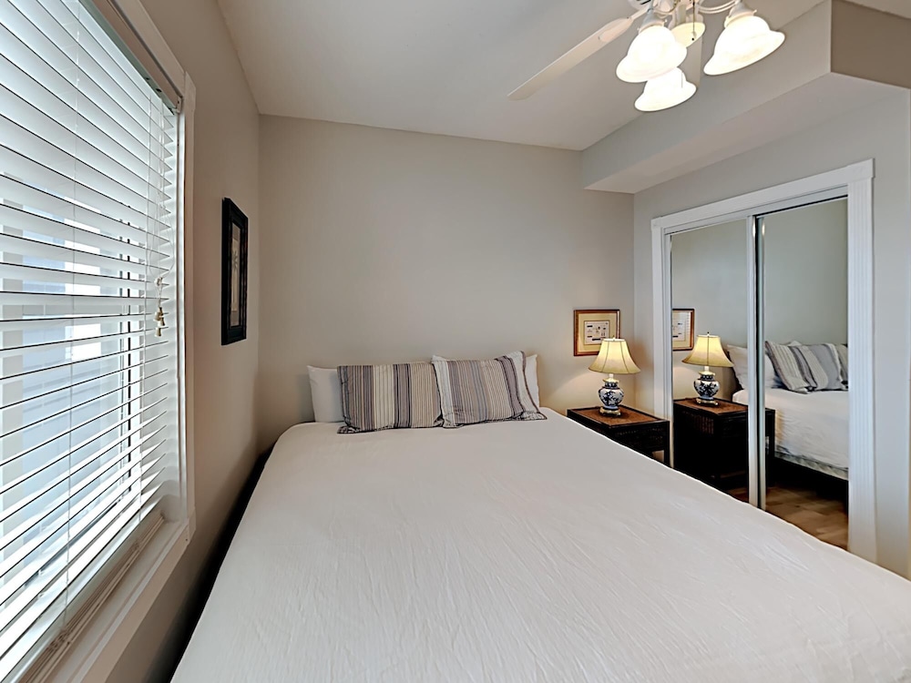 South Harbour #12e view 4