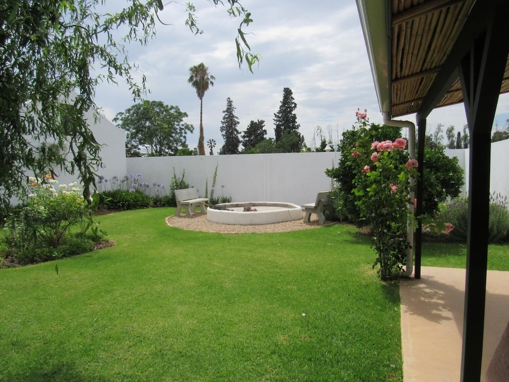 Happy Lands Self Catering B&B