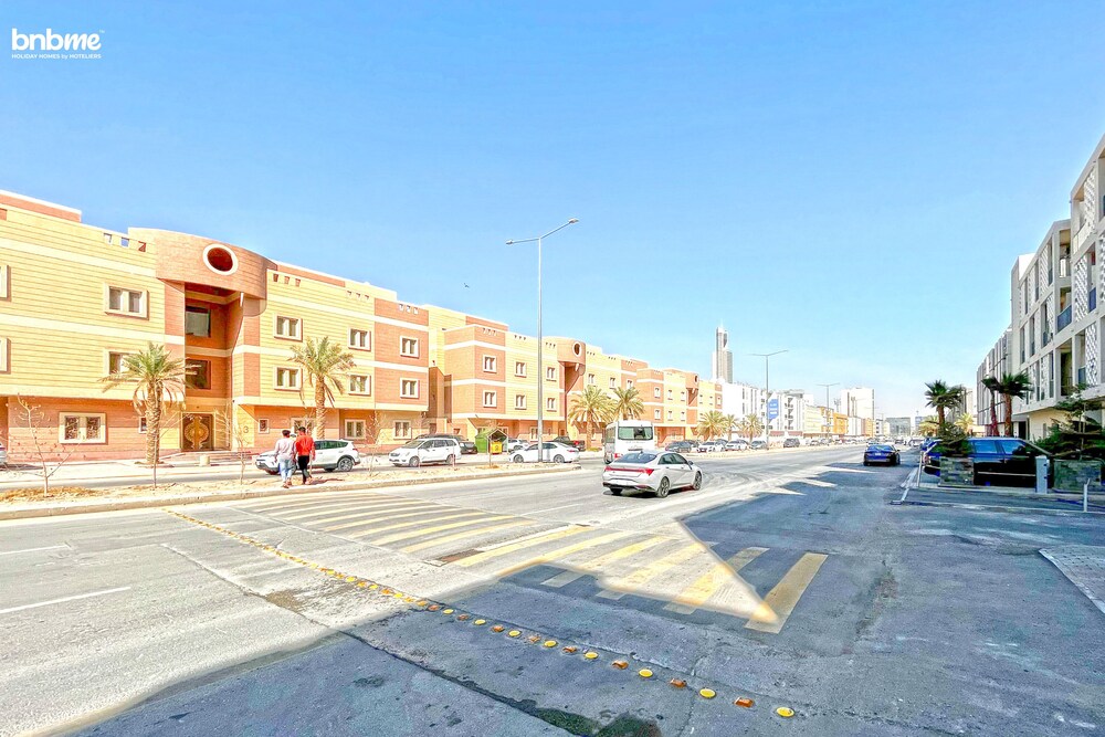 bnbmehomes - Pvt Rooftop in Al Malqa -C4